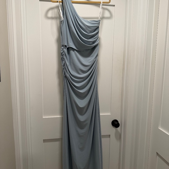 David Bridal Bridesmaid One Shoulder - Picture 2 of 3